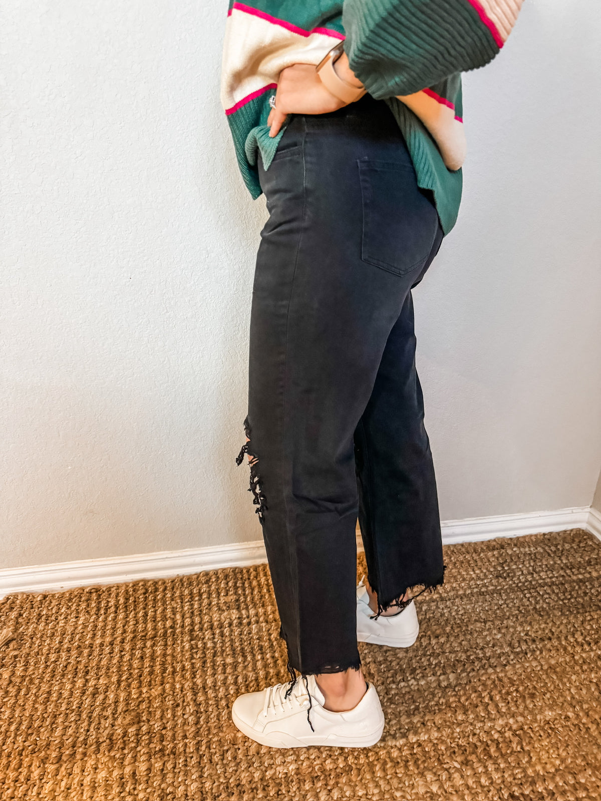 90s Vintage Crop Flair - Black