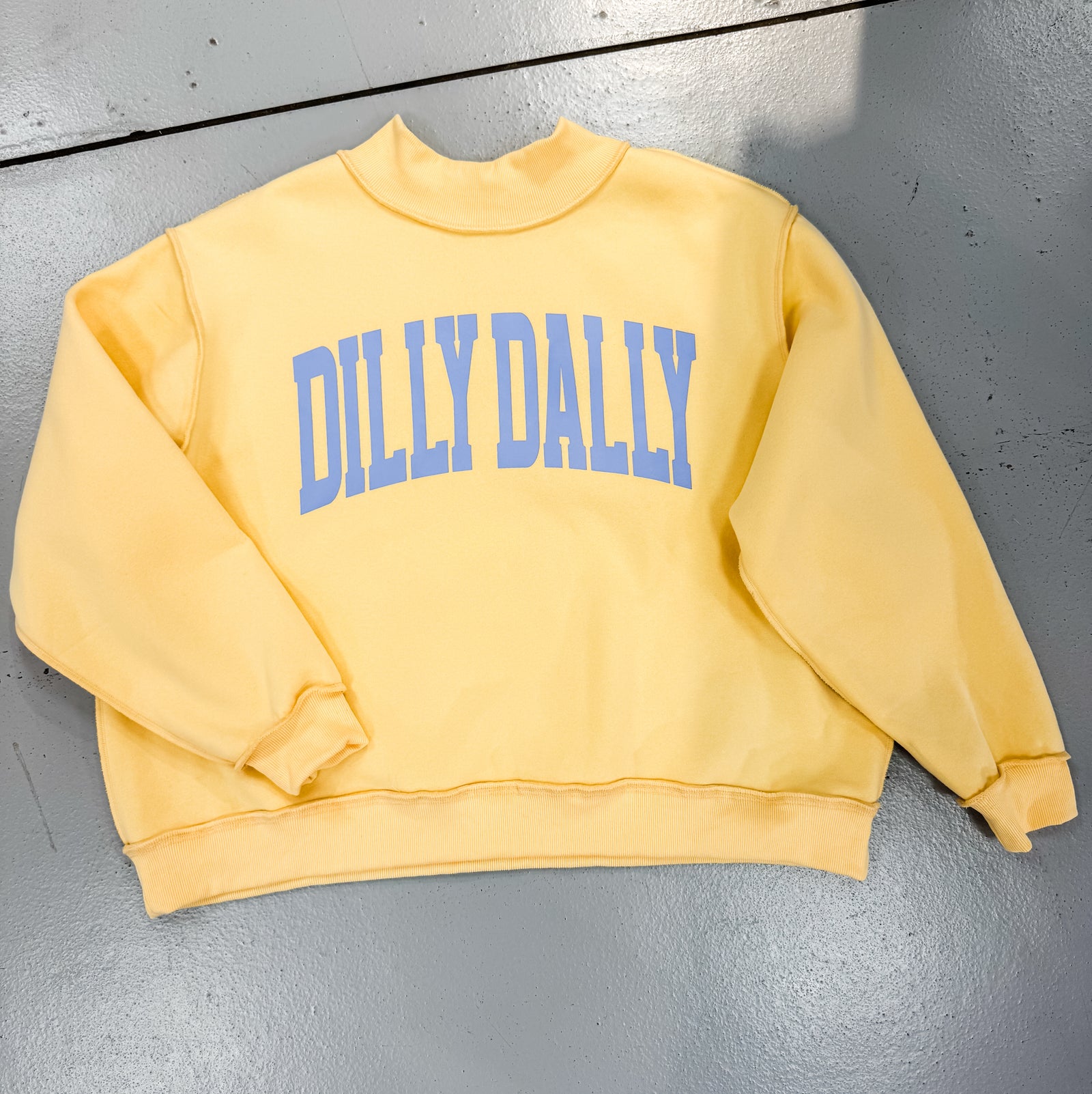 DILLY DALLY Oversized Sweatshirt *PREORDER*