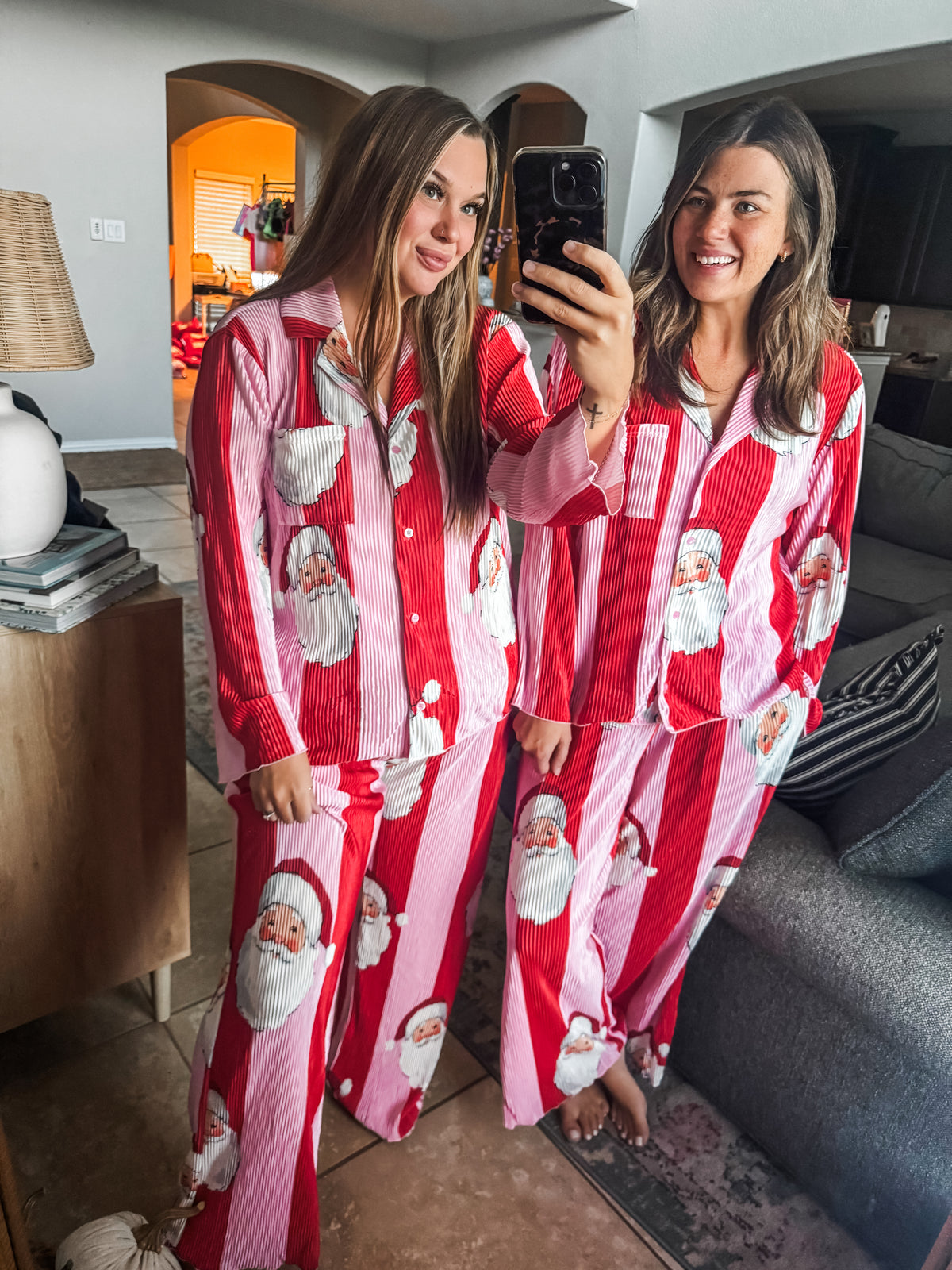 Iconic Santa Lounge Set in Pink/Red