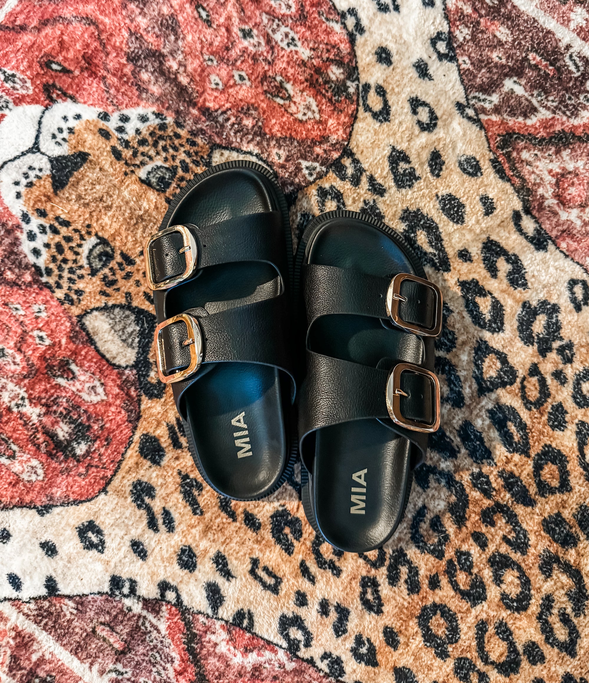 Gen Slide Sandal in Black