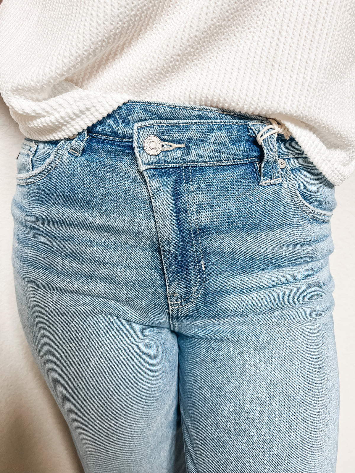 High Rise 90s Criss Cross Straight Leg Denim