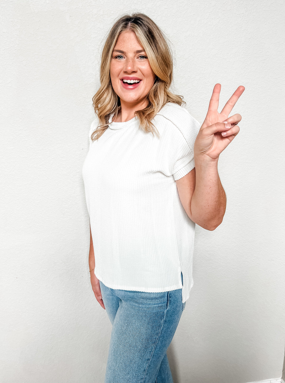 Comfy Vibes Top-White